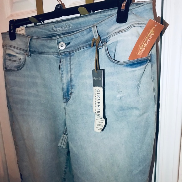 American Rag Girlfriend Fit Cropped Jeans - Picture 2 of 6